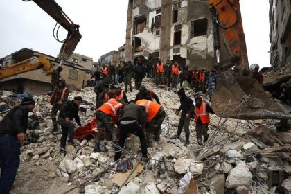 إدارة الكوارث والطوارئ التركية تعلن ارتفاع عدد ضحايا الزلزال إلى 40689 قتيلاً