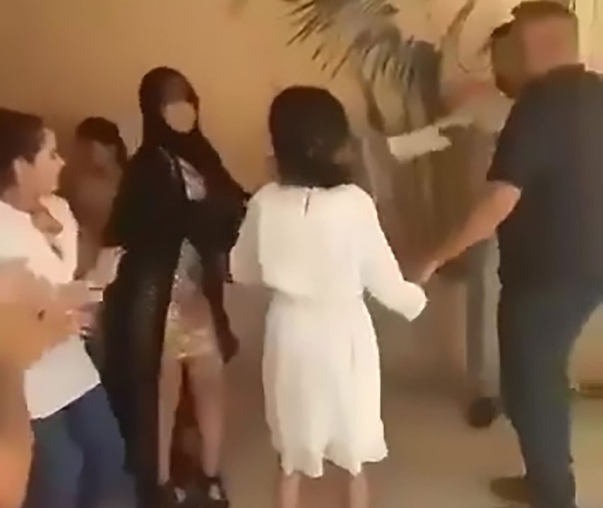 التربية توجه باعفاء واحالة ادارتي مدرستين في بغداد للتحقيق بسبب مقطع فيديو