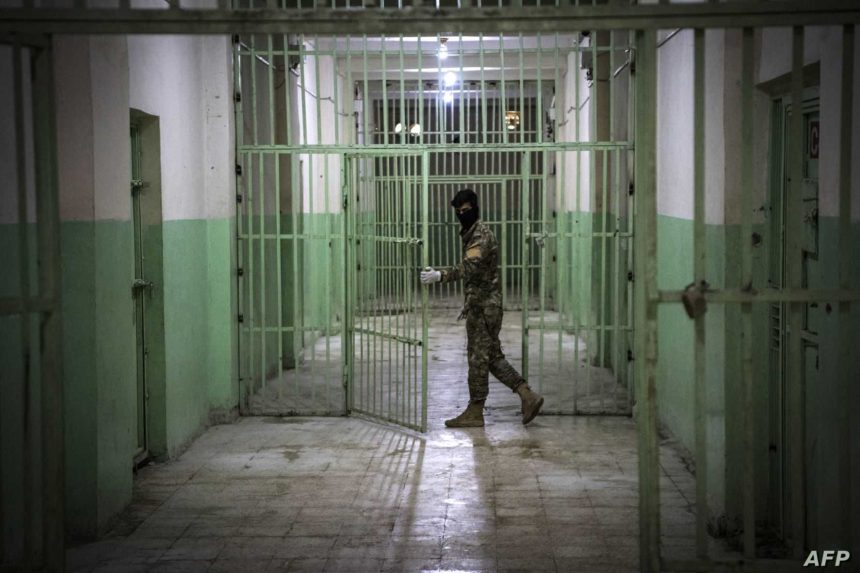 النـزاهـة تضبط 11 متهماً في نيـنوى استوفوا قرابة 8 مليارات دينار من الموطنين