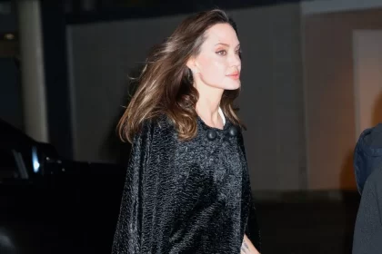 أنجلينا جولي: استأجرت قاتلا محترفا لإنهاء حياتي بسبب الإكتئاب