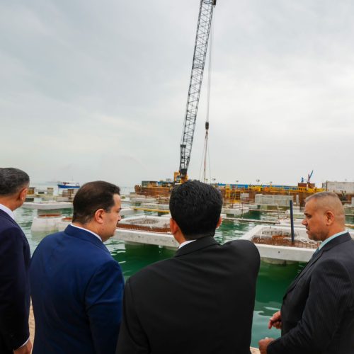 السوداني يزور موقع ميناء الفاو ويتابع مجريات العمل فيه والتنفيذ