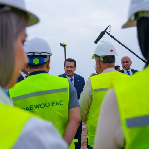 السوداني يزور موقع ميناء الفاو ويتابع مجريات العمل فيه والتنفيذ