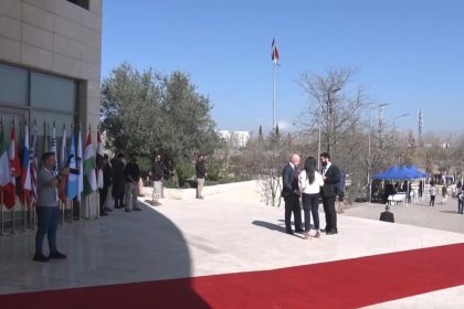 الملتقى فرصة للتواصل بين الساسة والباحثين للوقوف على تحديات المنطقة