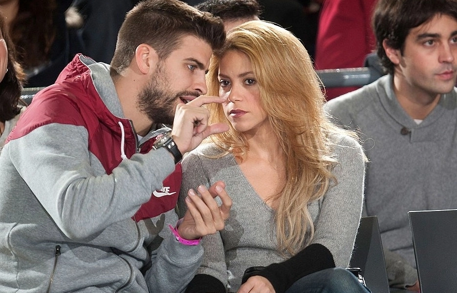 فيديو مسرب يكشف العلاقة المتوترة بين والدة بيكيه وشاكيرا