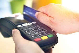 وزيرة المالية توجه بتقديم كامل التسهيلات اللازمة لاعتماد أجهزة POS