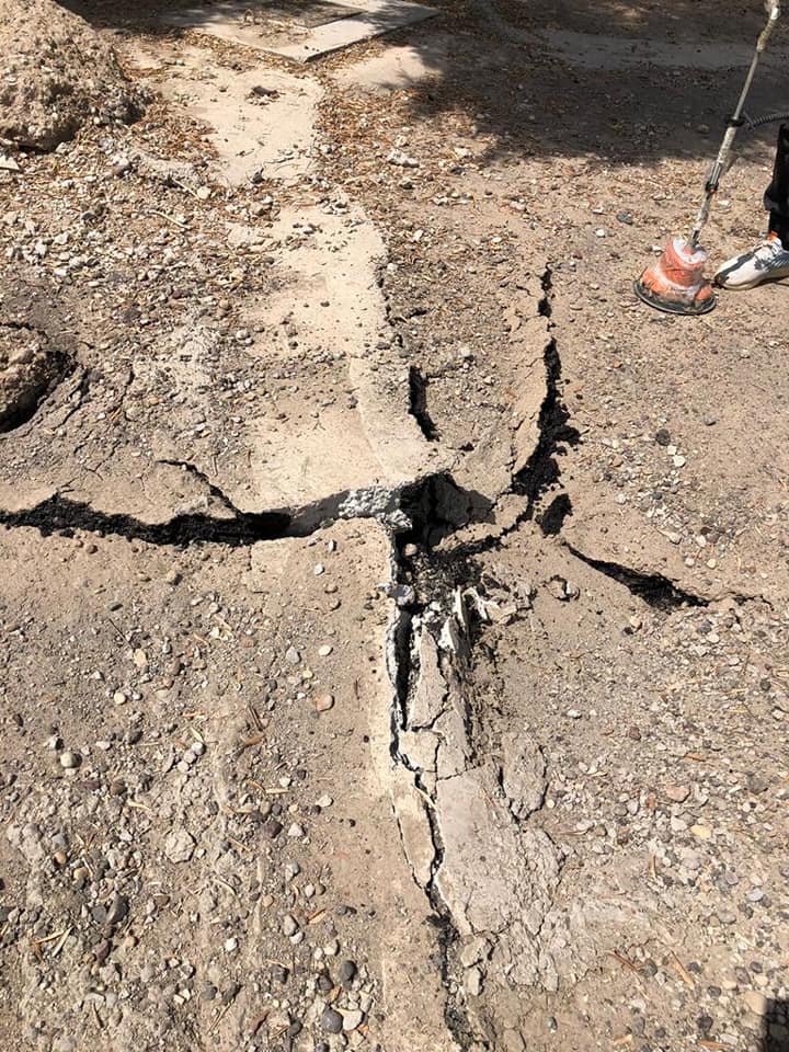 بالصور.. حفريات الاتصالات تقطع الكهرباء عن مدينة الطب في بغداد