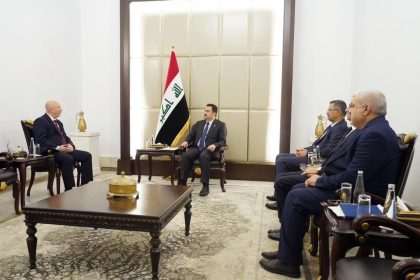 السوداني يؤكد اهتمام الحكومة وتوجّهها نحو الاستثمار في الطاقة المتجددة