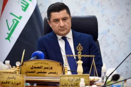 العدل تعلن المصادقة على مشروع تعليمات الرتب والزي وشعار دائرتي الإصلاح والأحداث