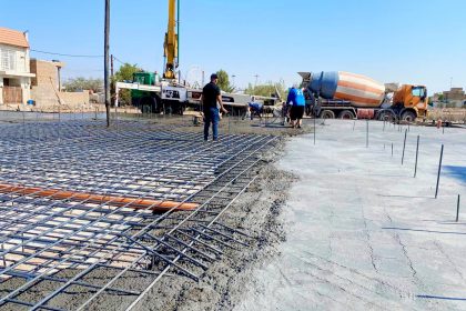 تبرع بها مصرف الجنوب.. الجهد الحكومي يعلن إكمال صب الأُسُس لمدرسة في حي الحسين وسط العمارة(فيديو)