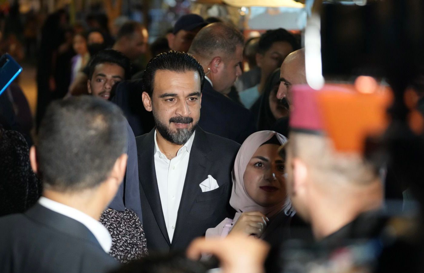 بالصور .. رئيس مجلس النواب محمد الحلبوسي يجري جولة ميدانية في مدينة الرمادي