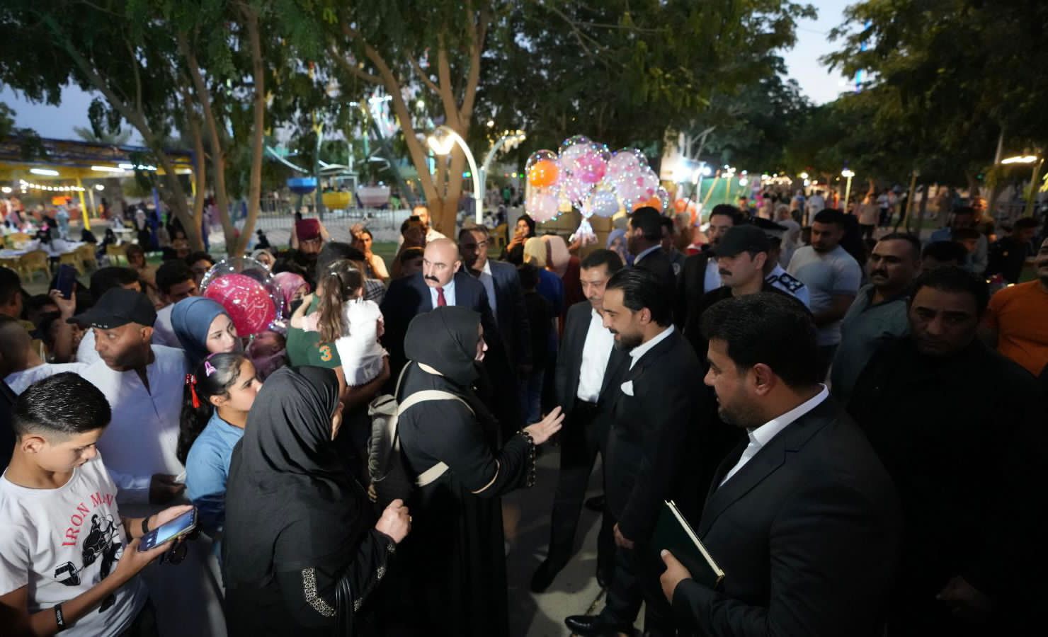 بالصور .. رئيس مجلس النواب محمد الحلبوسي يجري جولة ميدانية في مدينة الرمادي