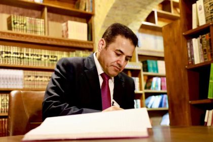 الاعرجي يؤكد لبلاسخارت أهمية دعم المجتمع الدولي في ملف مخيم الهول