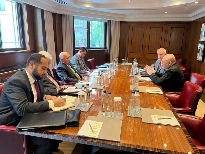 وزير الخارجيَّة يبحث مع "بريتش تيليكوم" تطوير البنيَّة التحتيَّة لشبكات الإتصالات في العراق