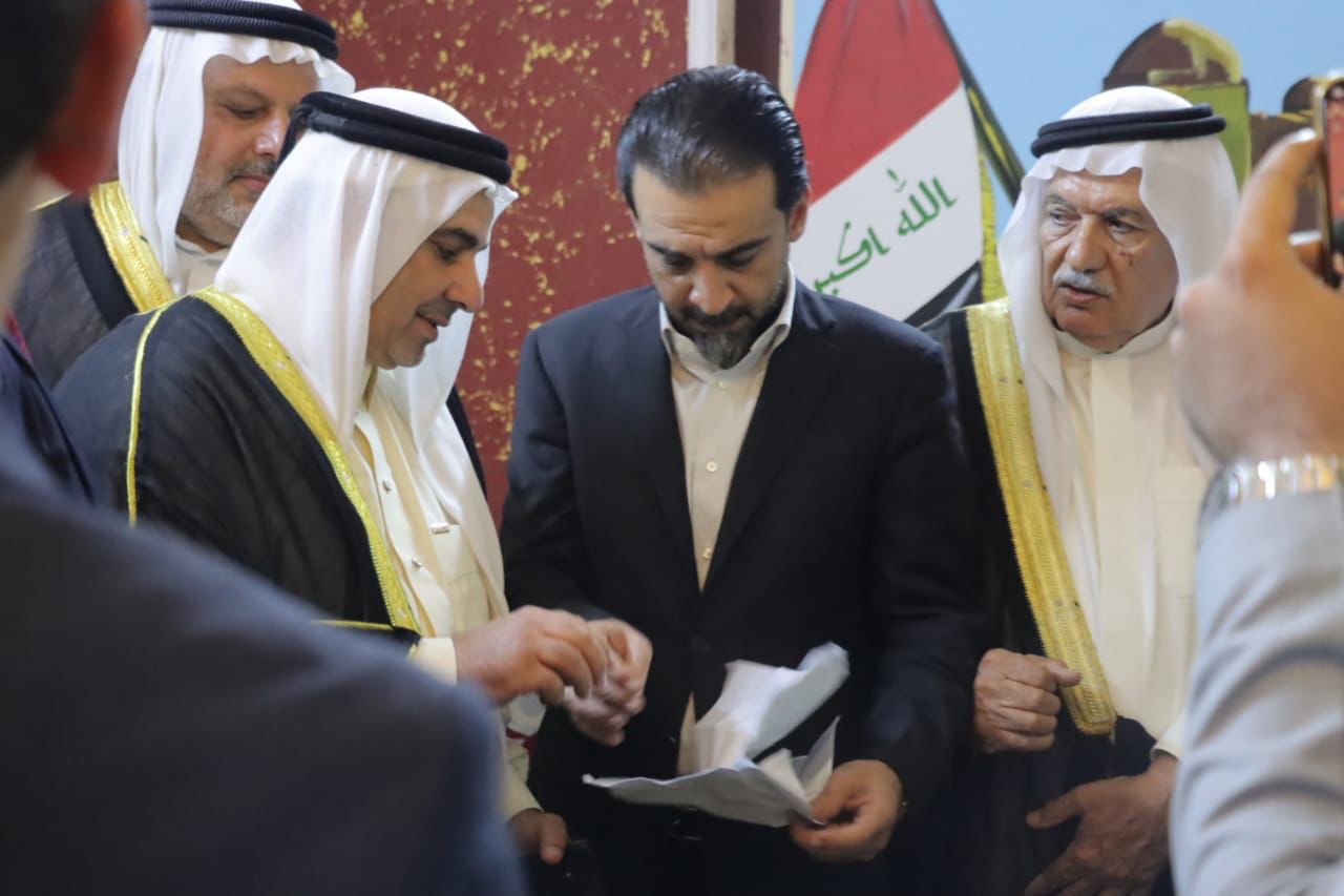 بالصور.. الحلبوسي يزور عشيرة المشاهدة في الأنبار بمضيف الشيخ أحمد المشهداني