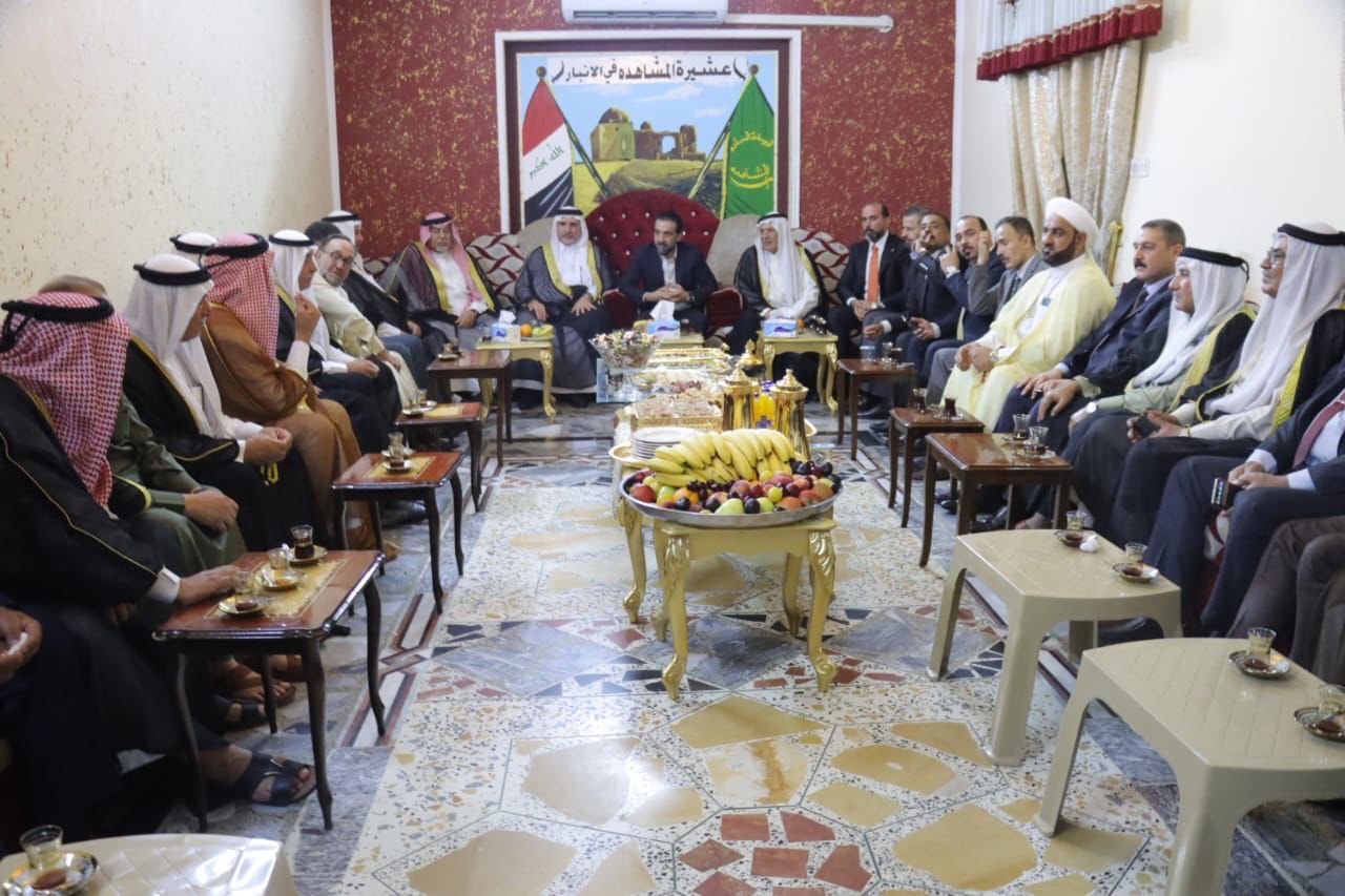 بالصور.. الحلبوسي يزور عشيرة المشاهدة في الأنبار بمضيف الشيخ أحمد المشهداني