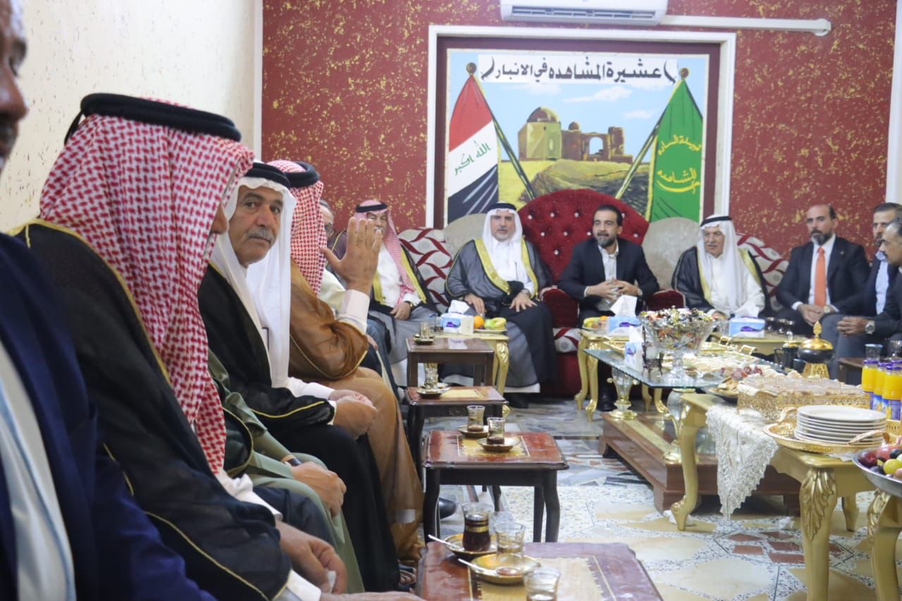 بالصور.. الحلبوسي يزور عشيرة المشاهدة في الأنبار بمضيف الشيخ أحمد المشهداني