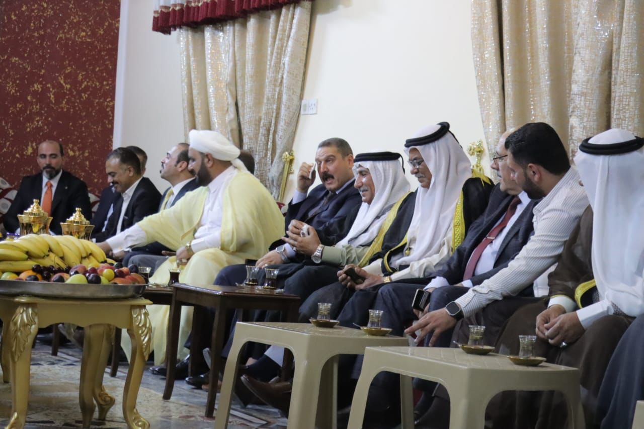بالصور.. الحلبوسي يزور عشيرة المشاهدة في الأنبار بمضيف الشيخ أحمد المشهداني