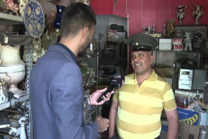 ذكريات الصناعة العراقية حاضرة.. الرشيد تلتقي احد الهواة