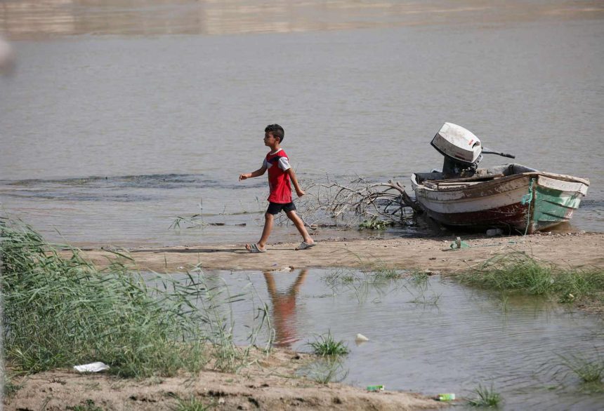 الموارد تستبعد نفوق الأسماك بسبب نقص المياه وتوصي باستخدام نظام الدورة المغلقة لتربيتها