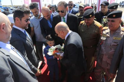 الإعمار تفتتح مشروعين للطرق وتضع حجر الأساس لاثنين آخرين في الأنبار