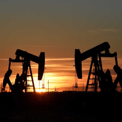 خام برنت يتجاوز الـ 80 دولاراً للبرميل لأول مرة منذ مايو الماضي