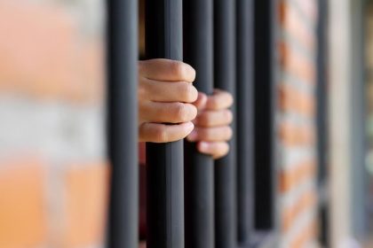 دراسة: 80 % من المجرمين صغار السن لديهم تاريخ من إصابات الرأس