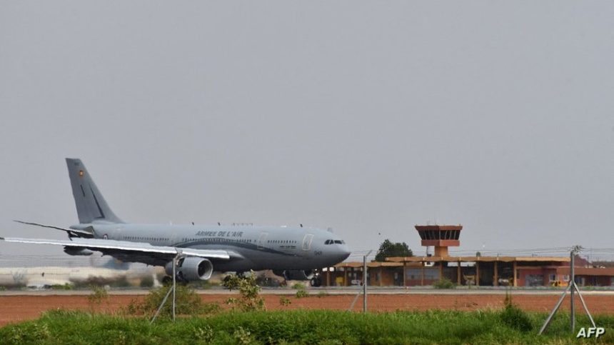 الخطوط الجوية الفرنسية تعلن تعليق رحلاتها إلى النيجر ومالي وبوركينا فاسو