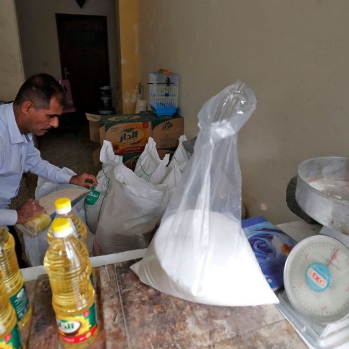 التجارة تنفي وجود تلاعب في أوزان مواد السلة الغذائية