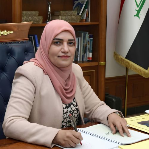 وزيرة المالية