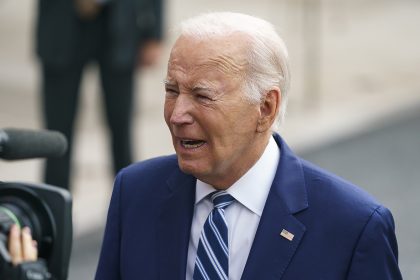 بايدن يعلن عن مساعدات مالية طارئة لليبيا في أعقاب الفيضانات