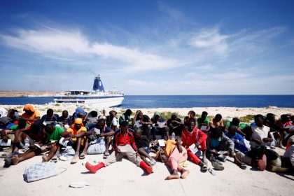 استنفار أوروبي خوفا من المهاجرين في جزيرة لامبيدوزا الإيطالية