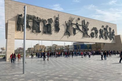 بدء توافد المتظاهرين إلى ساحة التحرير لإحياء ذكرى تظاهرات تشرين