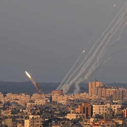 رشقة صاروخية