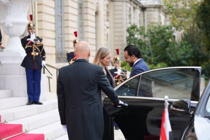 رئيس مجلس النواب محمد الحلبوسي يلتقي رئيسة الجمعية الوطنية الفرنسية