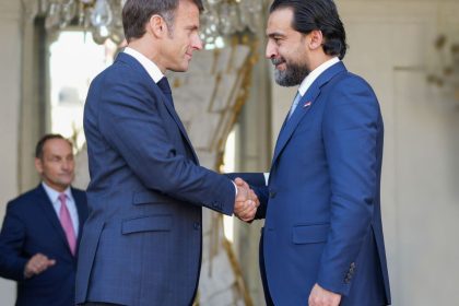 رئيس مجلس النواب محمد الحلبوسي يلتقي الرئيس الفرنسي ايمانويل ماكرون