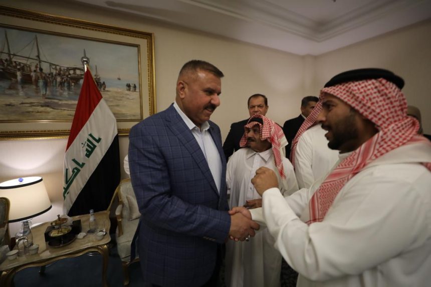للإطلاع على أحوالهم واحتياجاتهم.. وزير الداخلية يلتقي الجالية العراقية في قطر