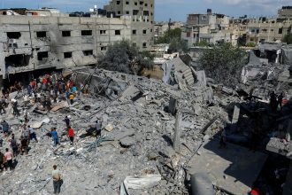 الصحة الفلسطينية: ارتفاع حصيلة ضحايا القصف الاسرائيلي الى 6600 شهيد