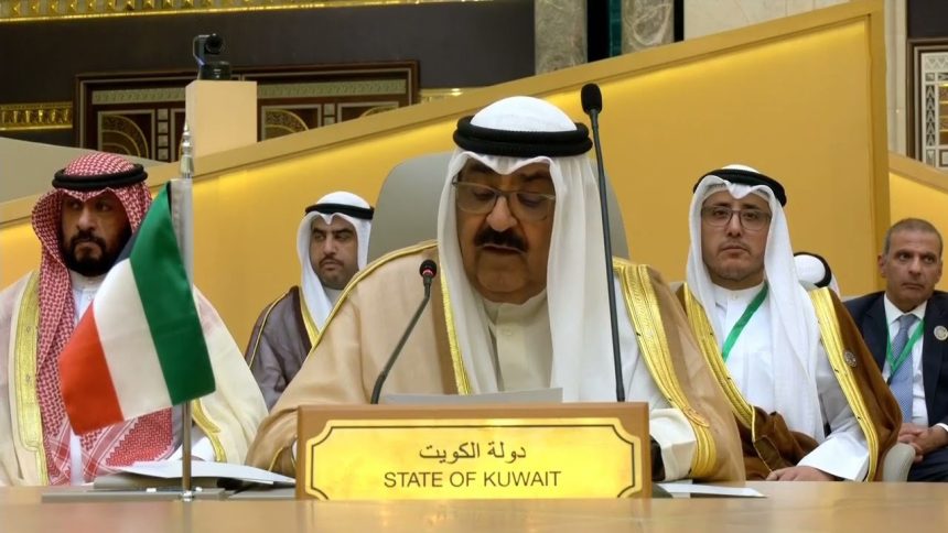 ولي العهد الكويتي: جرائم إسرائيل في غزة تنذر بتداعيات سلبية على أمن واستقرار المنطقة والعالم أجمع