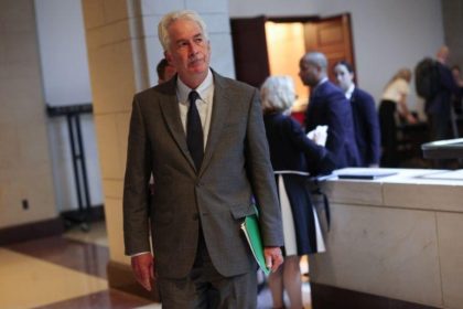 مدير المخابرات الأميركية في الدوحة لبحث ملف الأسرى