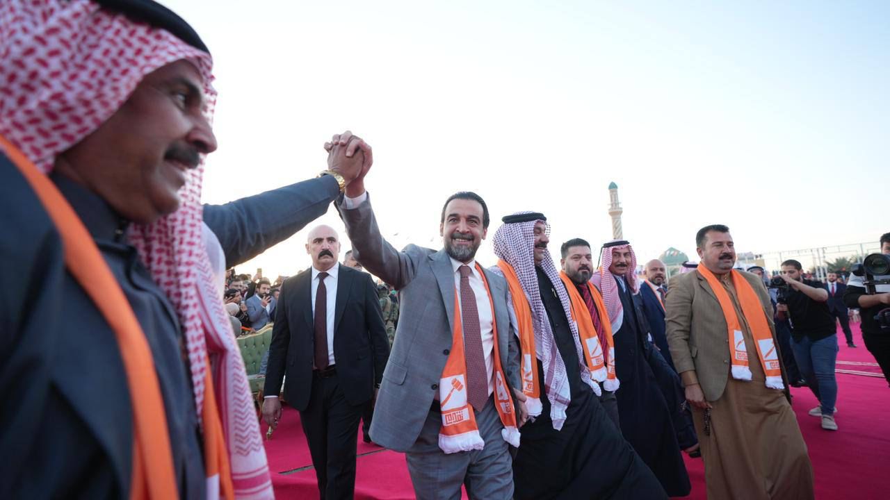 الرئيس محمد الحلبوسي يحضر تجمعاً جماهيرياً في الخالدية