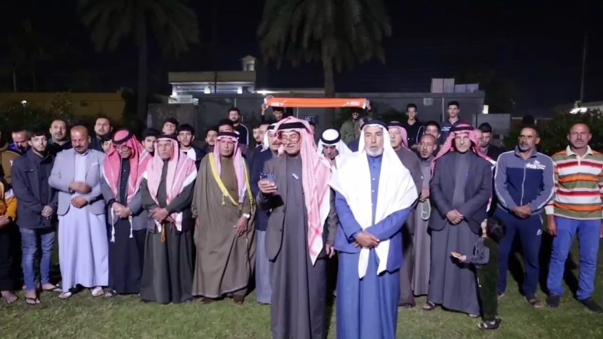 أبناء عشيرة "البو عبيد" فخذ "البوبكر" في شاطئ التاجي يعلنون انسحابهم من تنظيمات النائب السابق ليث الدليمي.. فيديو