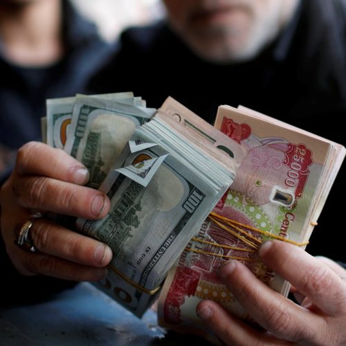 المالية النيابية تتوقع انخفاض أسعار صرف الدولار خلال الفترة المقبلة