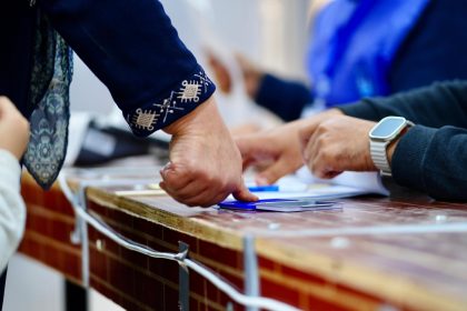 مفوضية كربلاء: نسبة المشاركة بالاقتراع العام بلغت ٣٨،٥٪؜