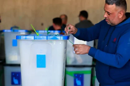 مركز الخبرة الانتخابية يطالب المفوضية بتوضيح اختلاف النسب بين التصريحات الرسمية والمضاف الفعلي