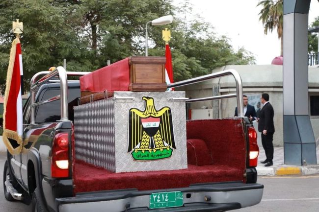 بالصور.. الصحة تجري مراسم تسليم رفات 172 من شهداء الانفال إلى لجنة من اقليم كردستان