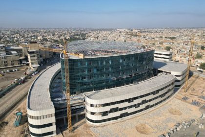 ‏التخطيط تعلن انتهاء أعمال اللجنة المشكلة لمعالجة ملف المستشفيات المتلكئة‬