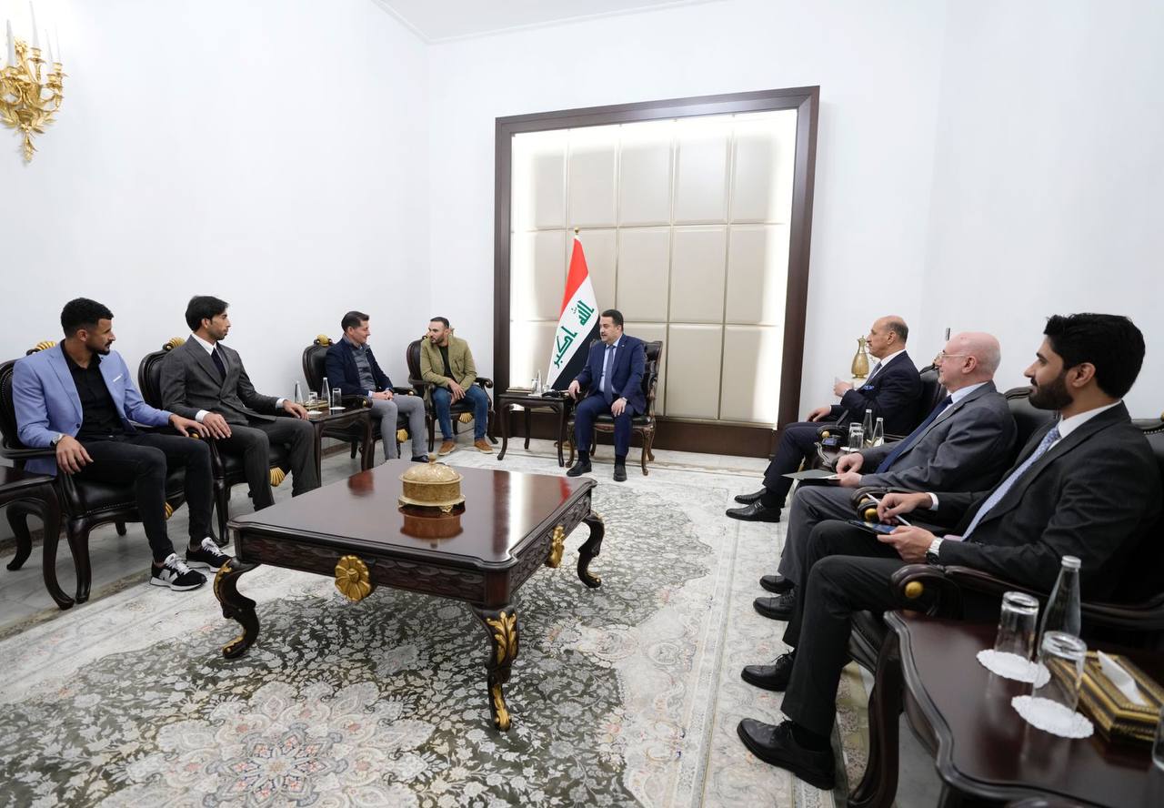 السوداني يستقبل وفد منتخبنا الكروي ويؤكد استمرار الدعم له وللكادر التدريبي