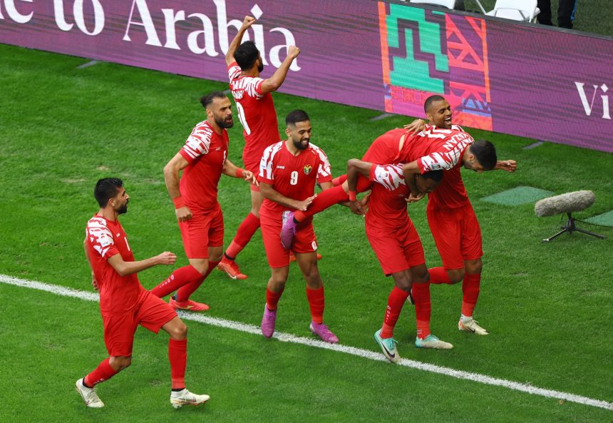 الاردن تتجاوز طاجكستان وتبلغ نصف نهائي كأس اسيا لأول مرة في تاريخها