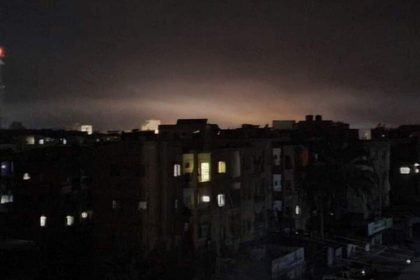 المرصد السوري: سقوط 6 ضحايا جراء القصف الجوي في دير الزور شرقي سوريا