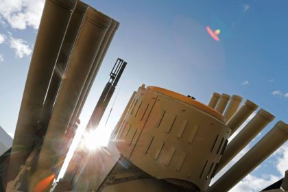 الاعلام الامني تنوه الى فحص لمنظومة الدفاع الجوي بالمنطقة الدولية ومطار بغداد